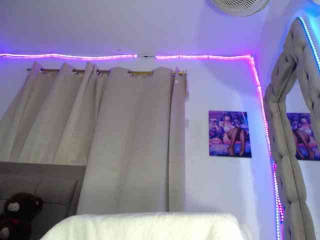 SHANNEN Sex Cam Show