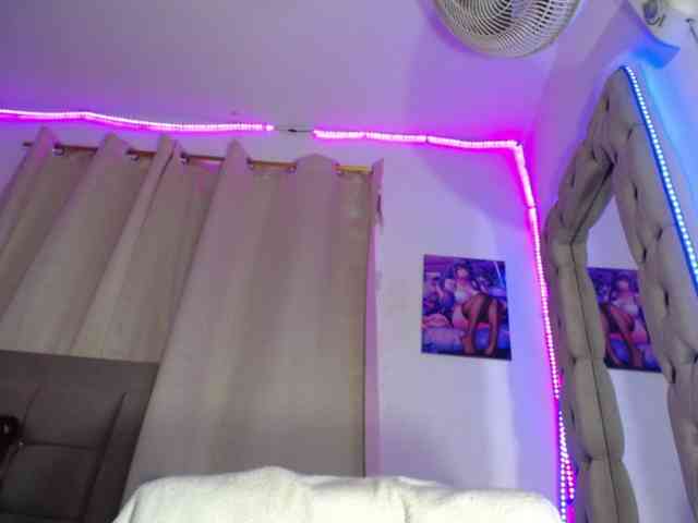 SHANNEN Sex Cam Show