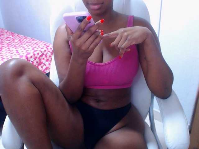aadhya-1 live cam on BongaCams