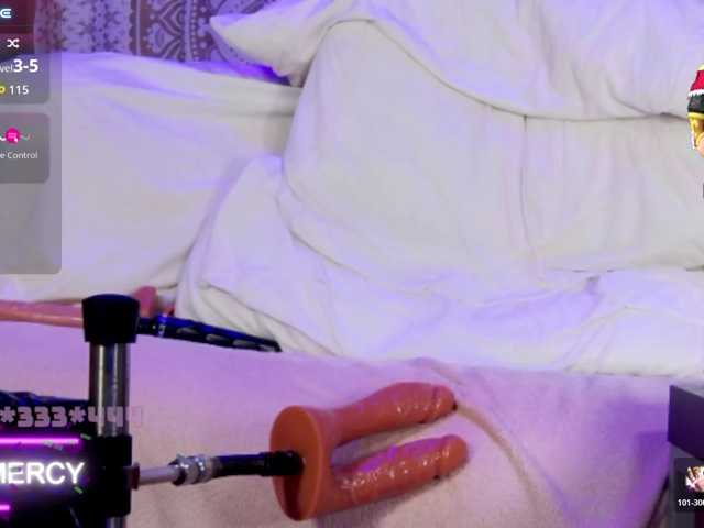 nikitasunris3 live cam on BongaCams