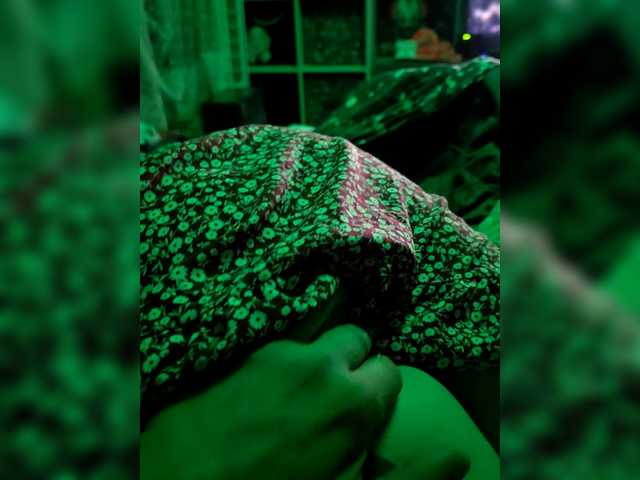 DiiRolla's BongaCams show and profile