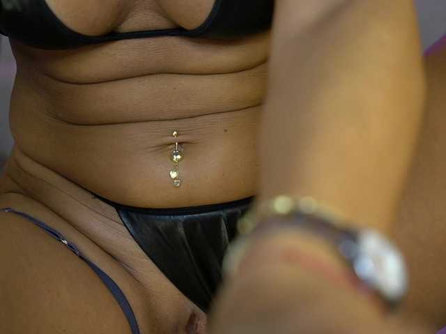 anneswhite live cam on BongaCams