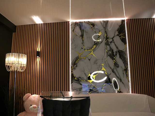 anneswhite's BongaCams show and profile