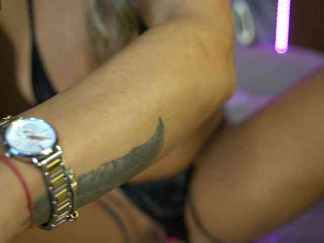 AnnesWhite webcam