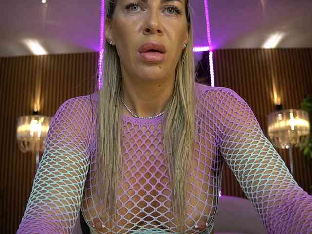 Modella: anneswhite