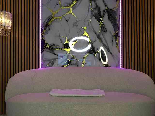 AnnesWhite webcam