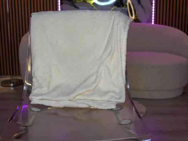 AnnesWhite webcam