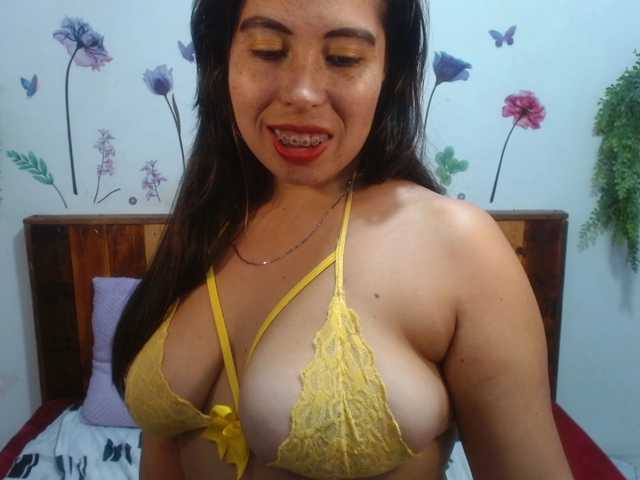 NikkiMilky Live Cam on BongaCams