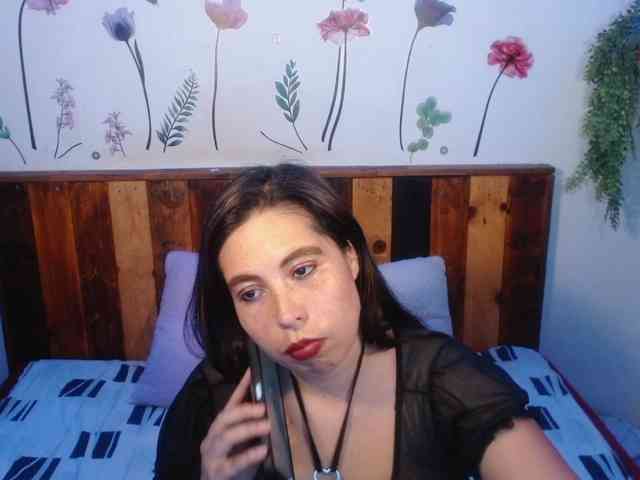NikkiMilky