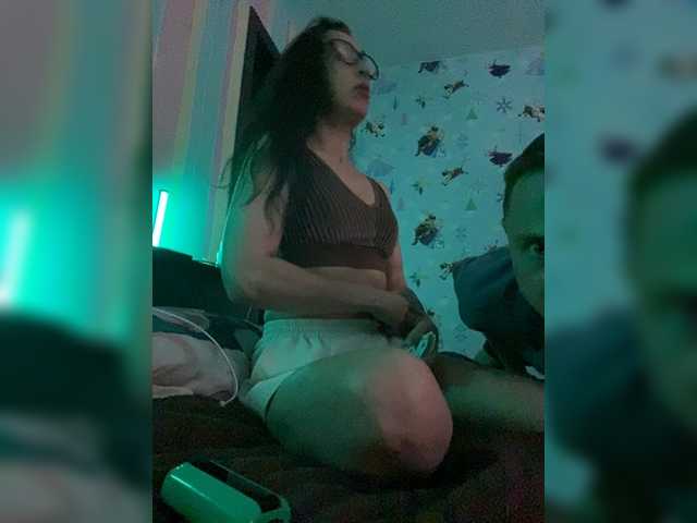 PioneerNiko live cam on BongaCams