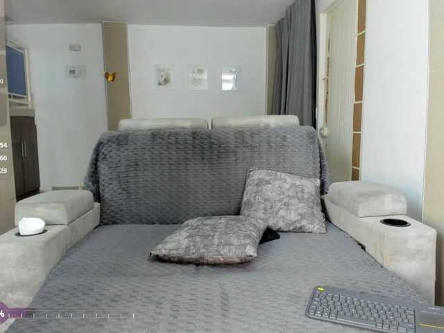 DulceRomance live webcam show