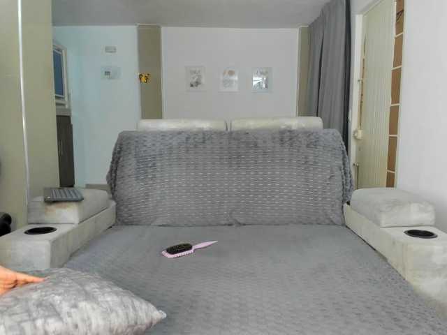 DulceRomance live cam on BongaCams