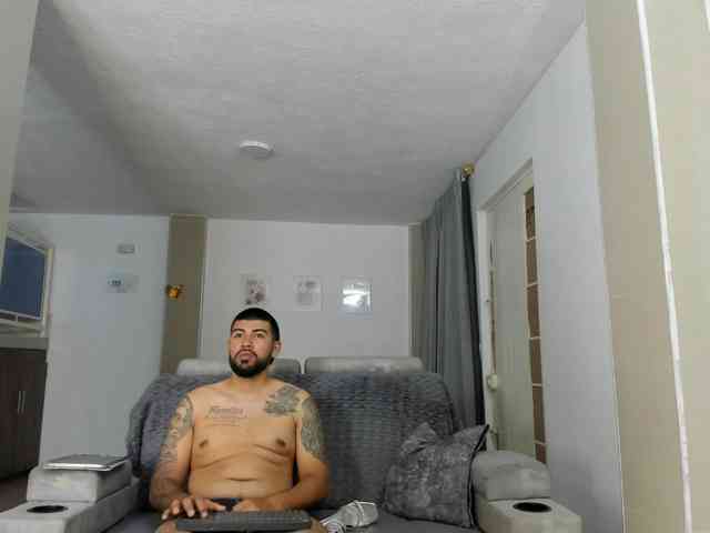 DulceRomance webcam