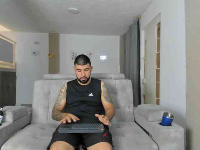 DulceRomance webcam