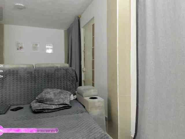 DulceRomance webcam
