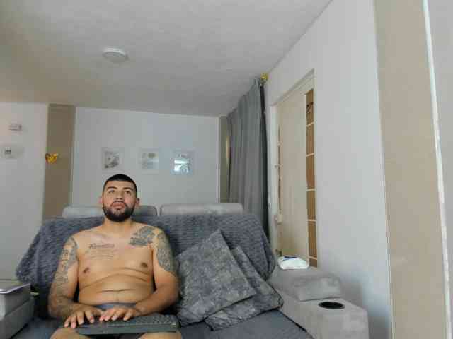 DulceRomance webcam