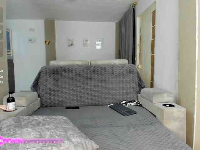 DulceRomance webcam
