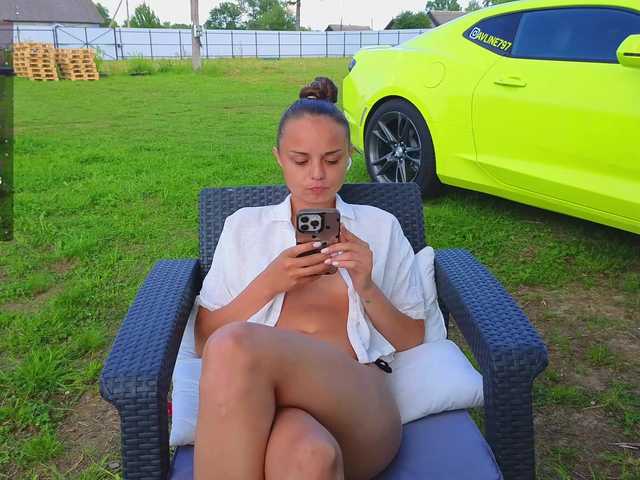 misss-vikki live sex show