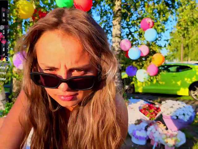 misss-vikki live cam on BongaCams