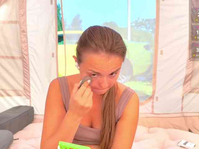 misss-vikki webcam