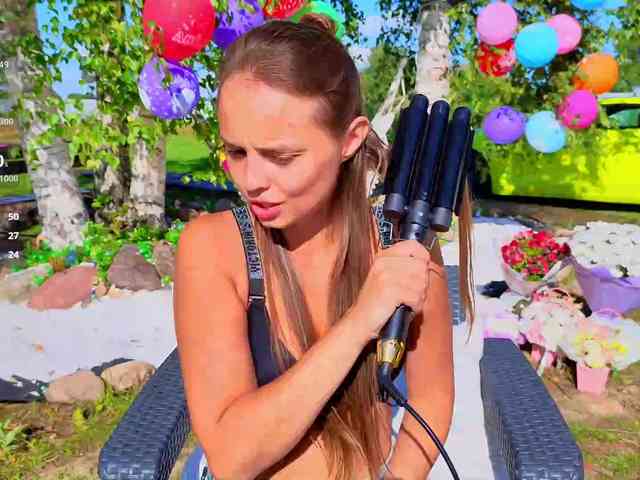misss-vikki Live Webcam on BongaCams