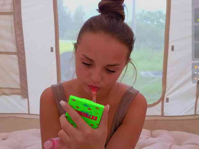 misss-vikki webcam