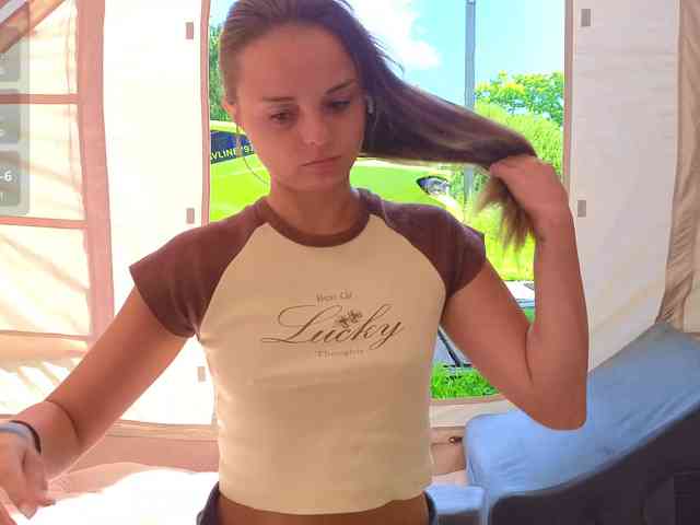 misss-vikki webcam