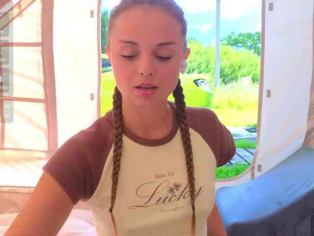 misss-vikki webcam