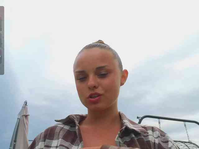 misss-vikki webcam