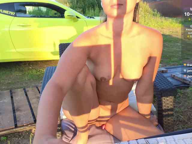 misss-vikki webcam