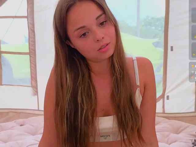 misss-vikki Sex Cam Show