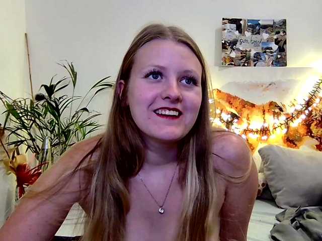 xmileygreyx live cam on BongaCams