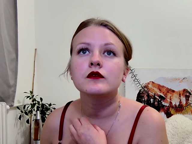 MILEY_GREY