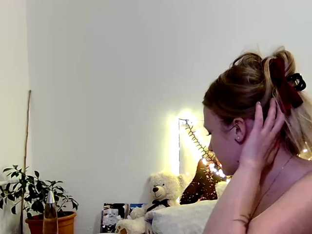 MILEY_GREY