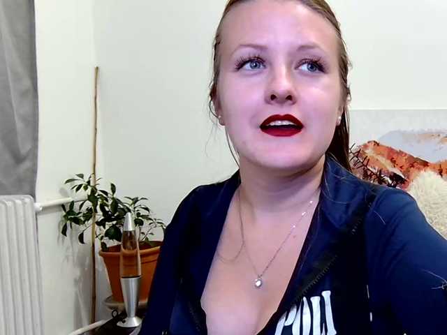 xmileygreyx live cam on BongaCams