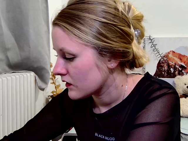 xmileygreyx online
