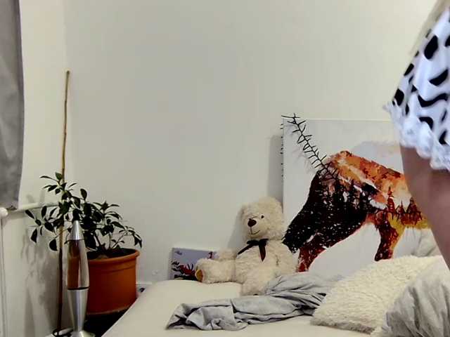 MILEY_GREY