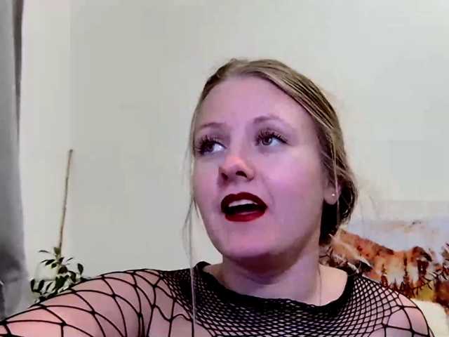 MILEY_GREY