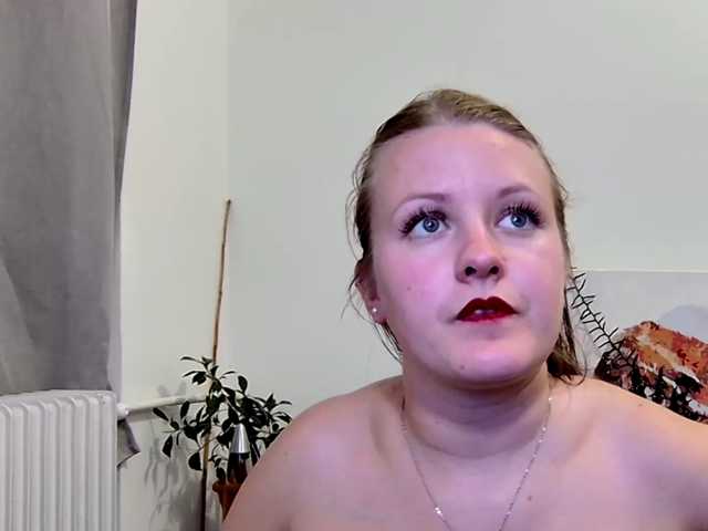 xmileygreyx live cam on BongaCams