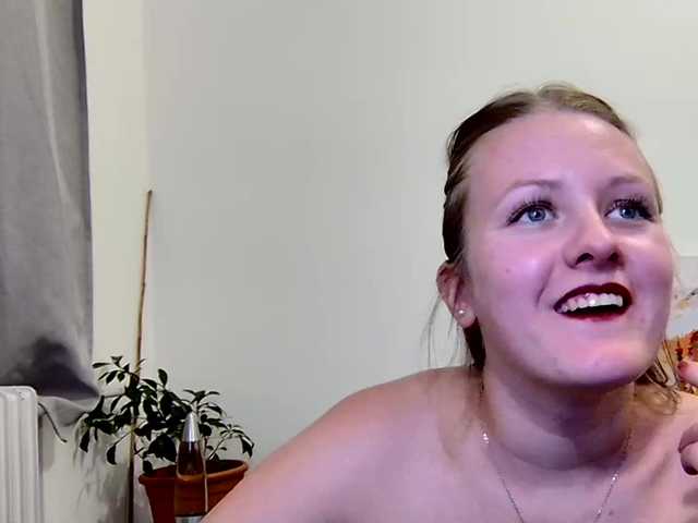 xmileygreyx live cam on BongaCams
