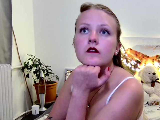 xmileygreyx live cam on BongaCams