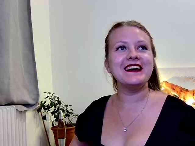 MILEY_GREY webcam