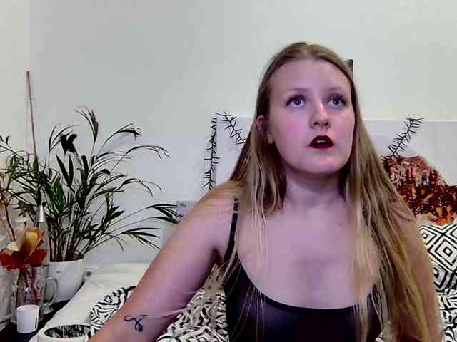 xmileygreyx Live Webcam on BongaCams