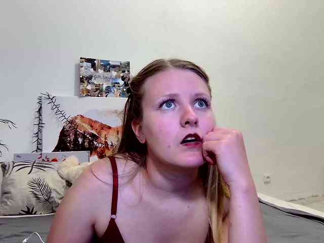 MILEY_GREY webcam