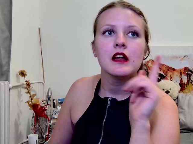 MILEY_GREY webcam