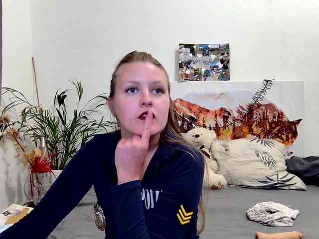 MILEY_GREY webcam