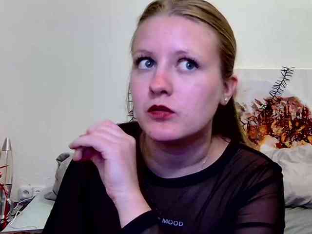 MILEY_GREY webcam