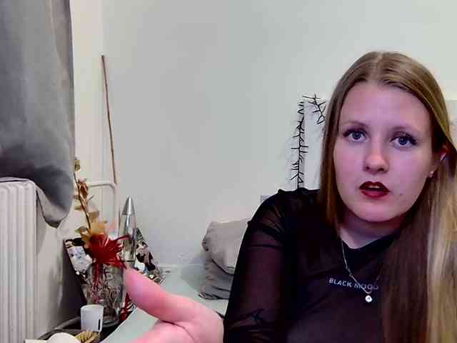 MILEY_GREY webcam