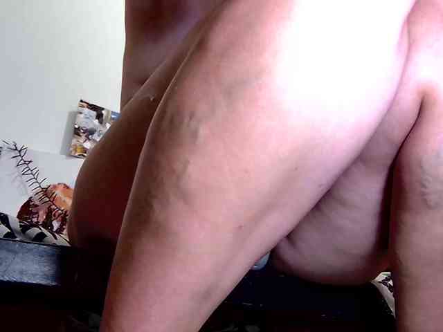 MILEY_GREY webcam