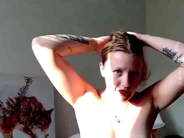MILEY_GREY